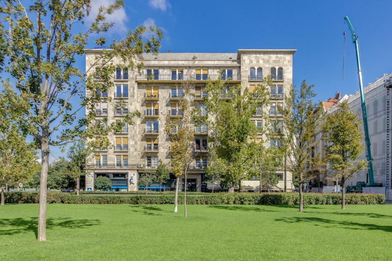 Riverbank Apartment At Parliament Budapest Eksteriør billede