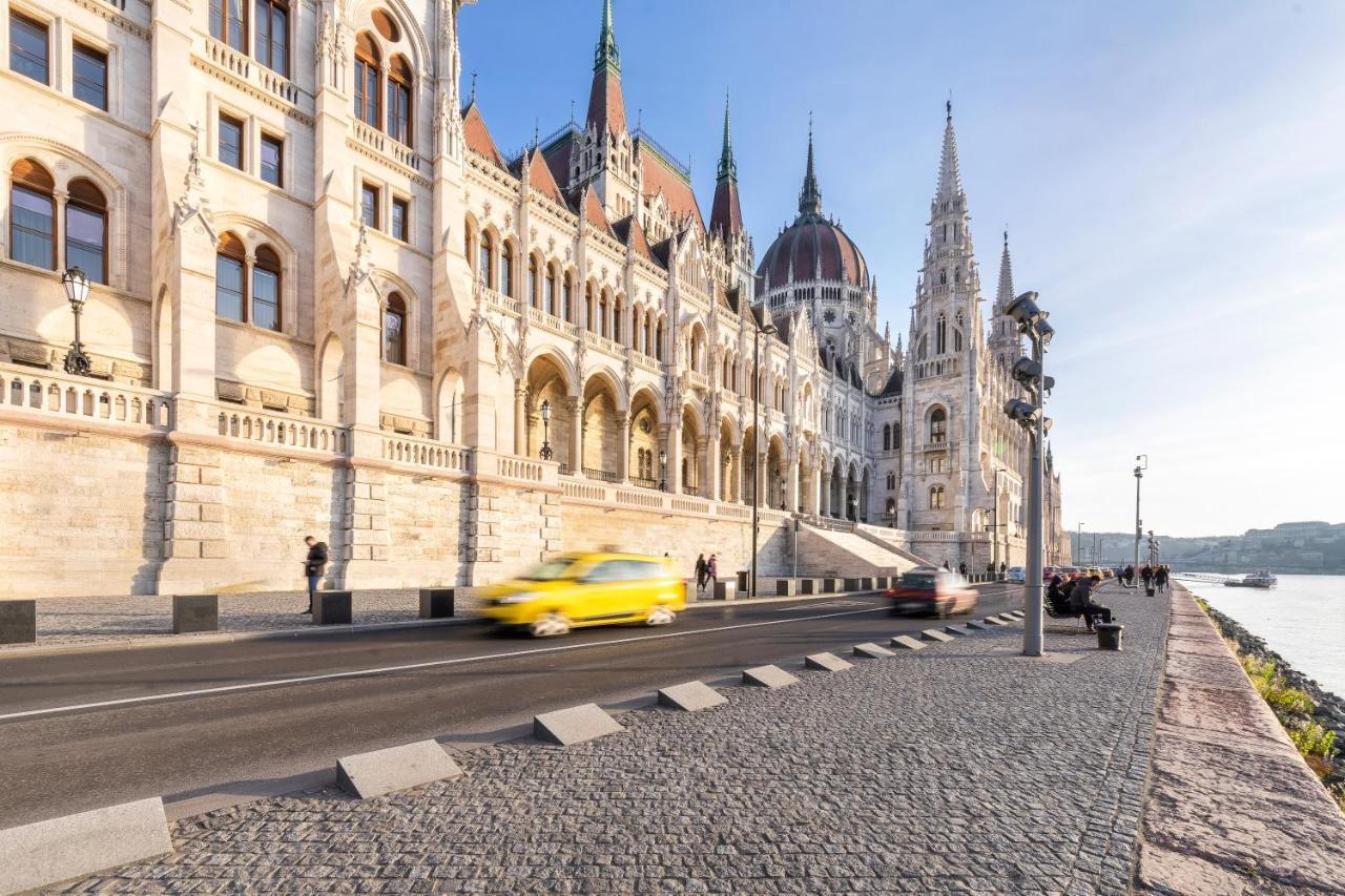 Riverbank Apartment At Parliament Budapest Eksteriør billede